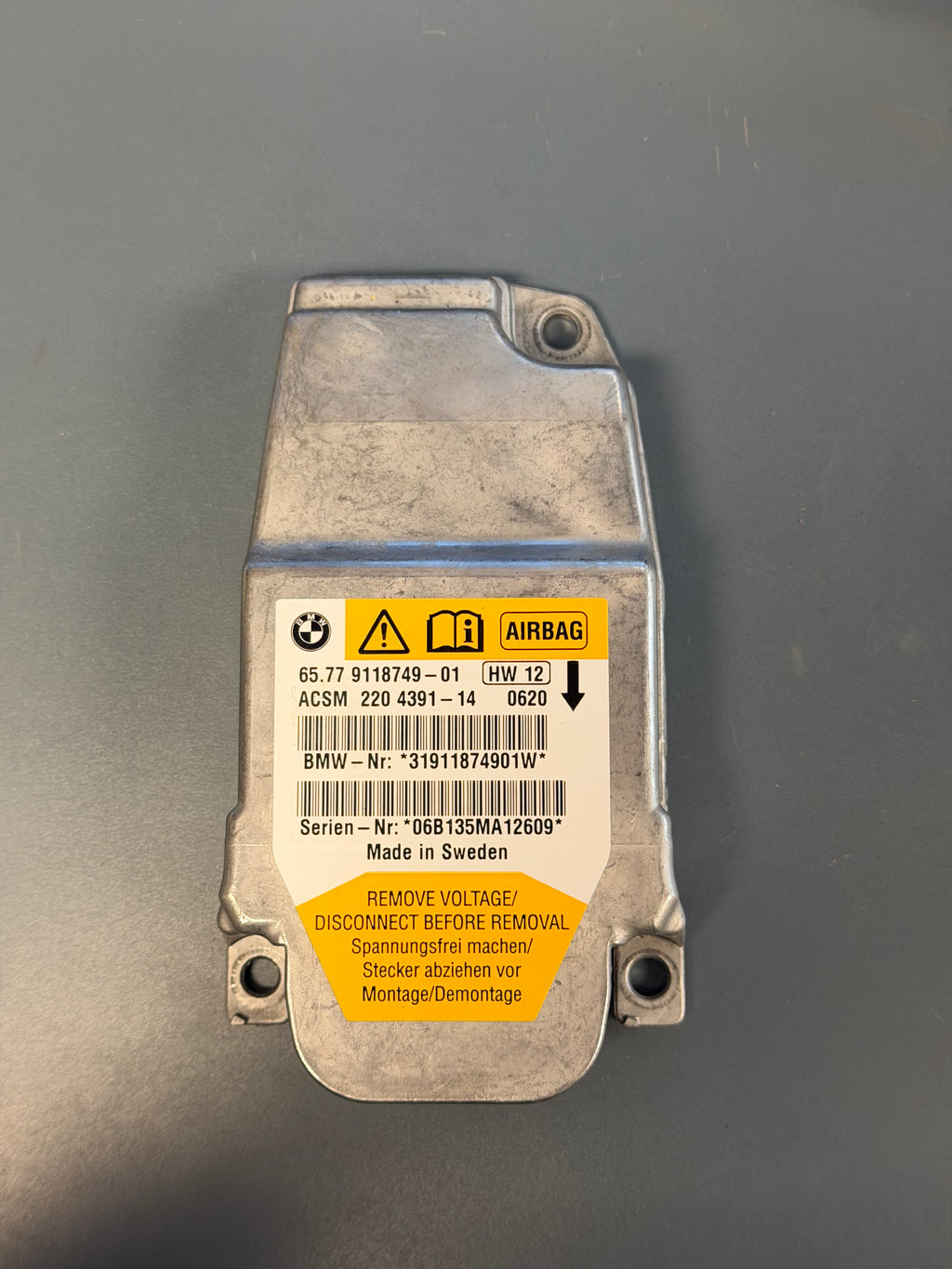 Airbag Control Module E60 9118749-01