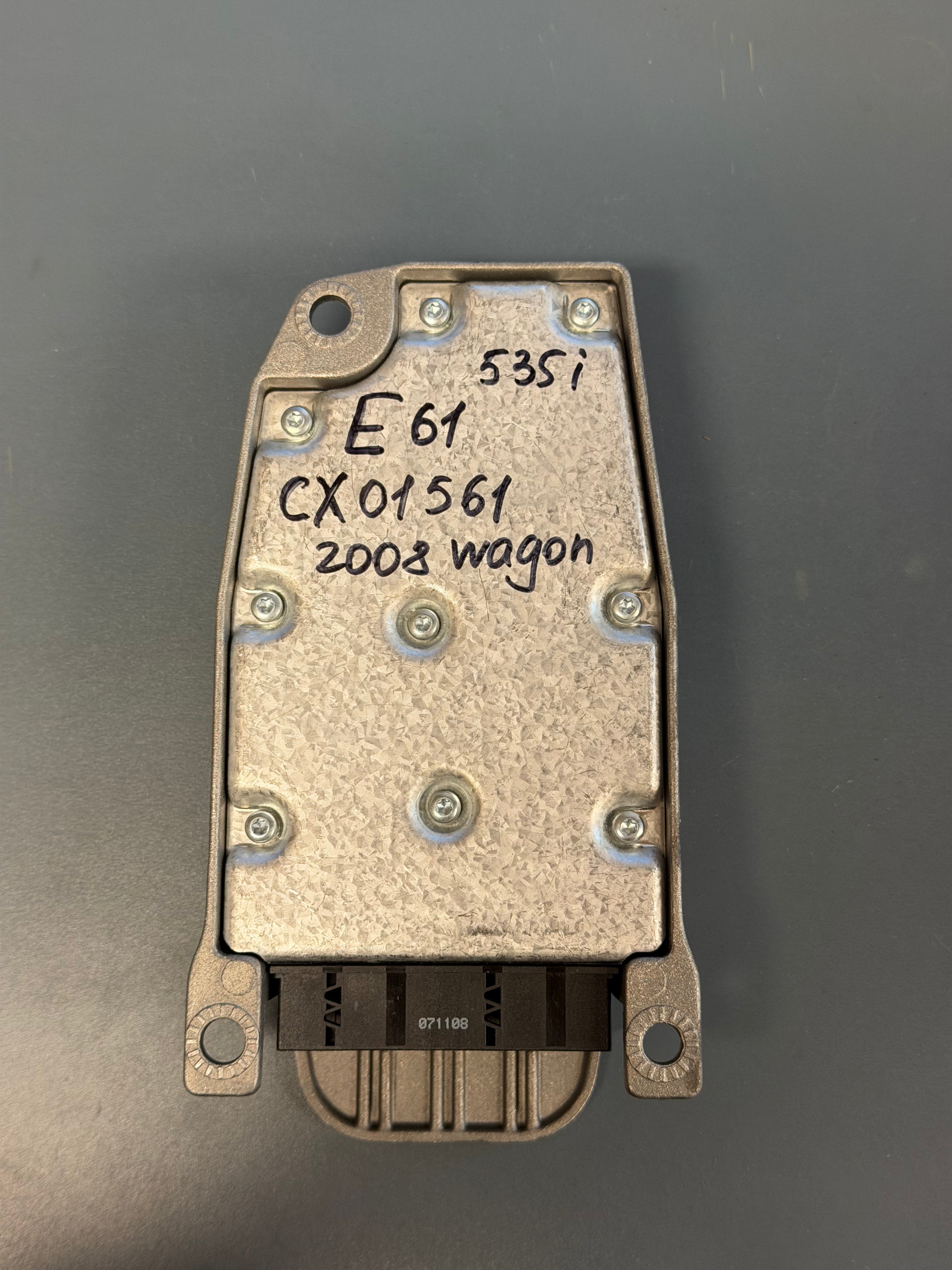 Airbag Control Module E61 9160557-01