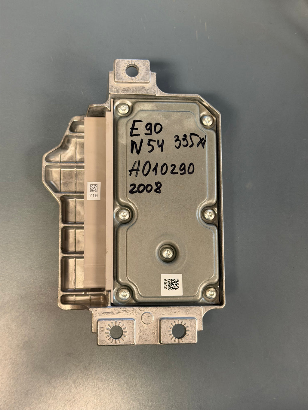 Airbag Control Module  E90 9166057-01