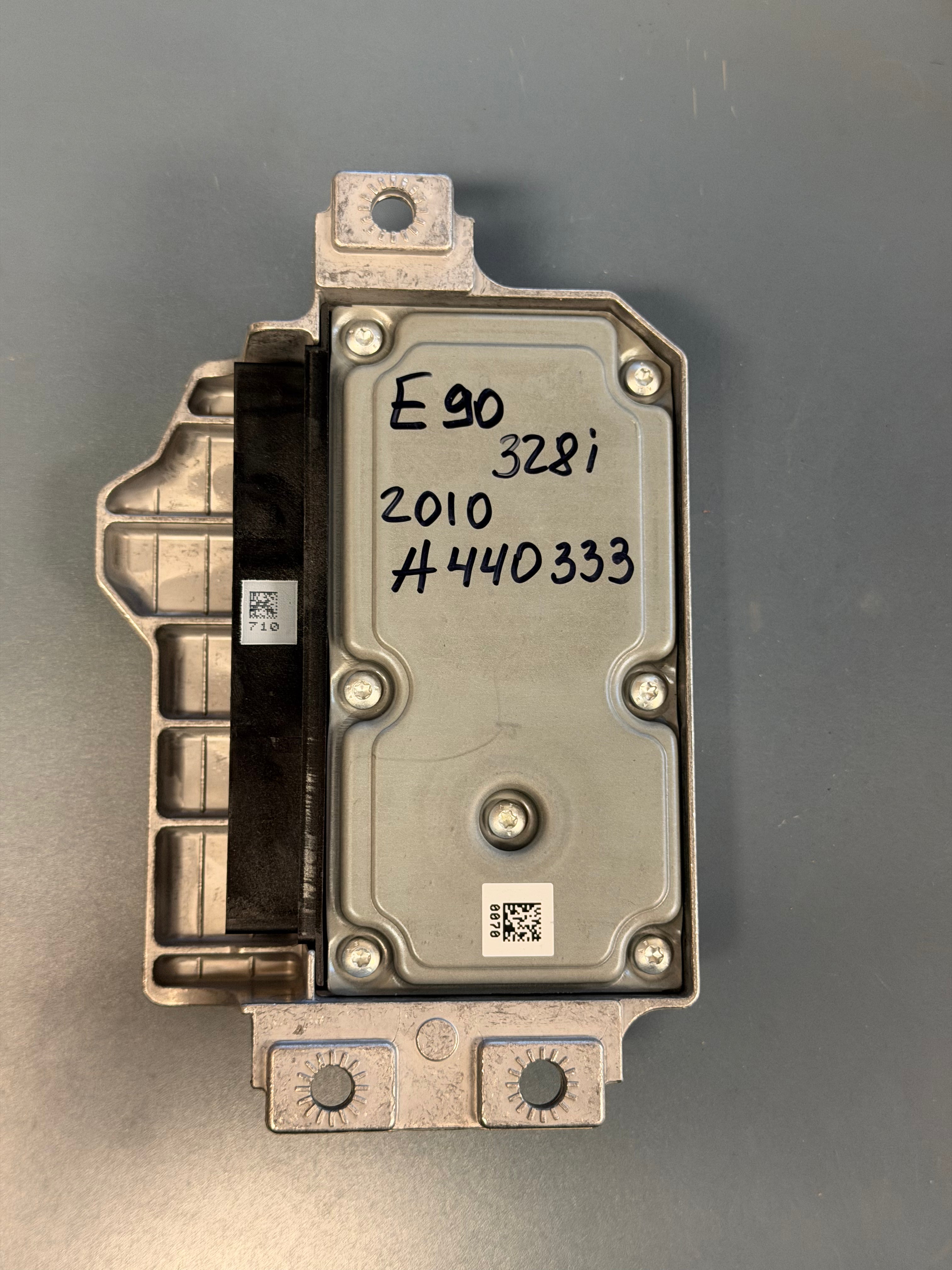 Airbag Control Module E90 9184432-02