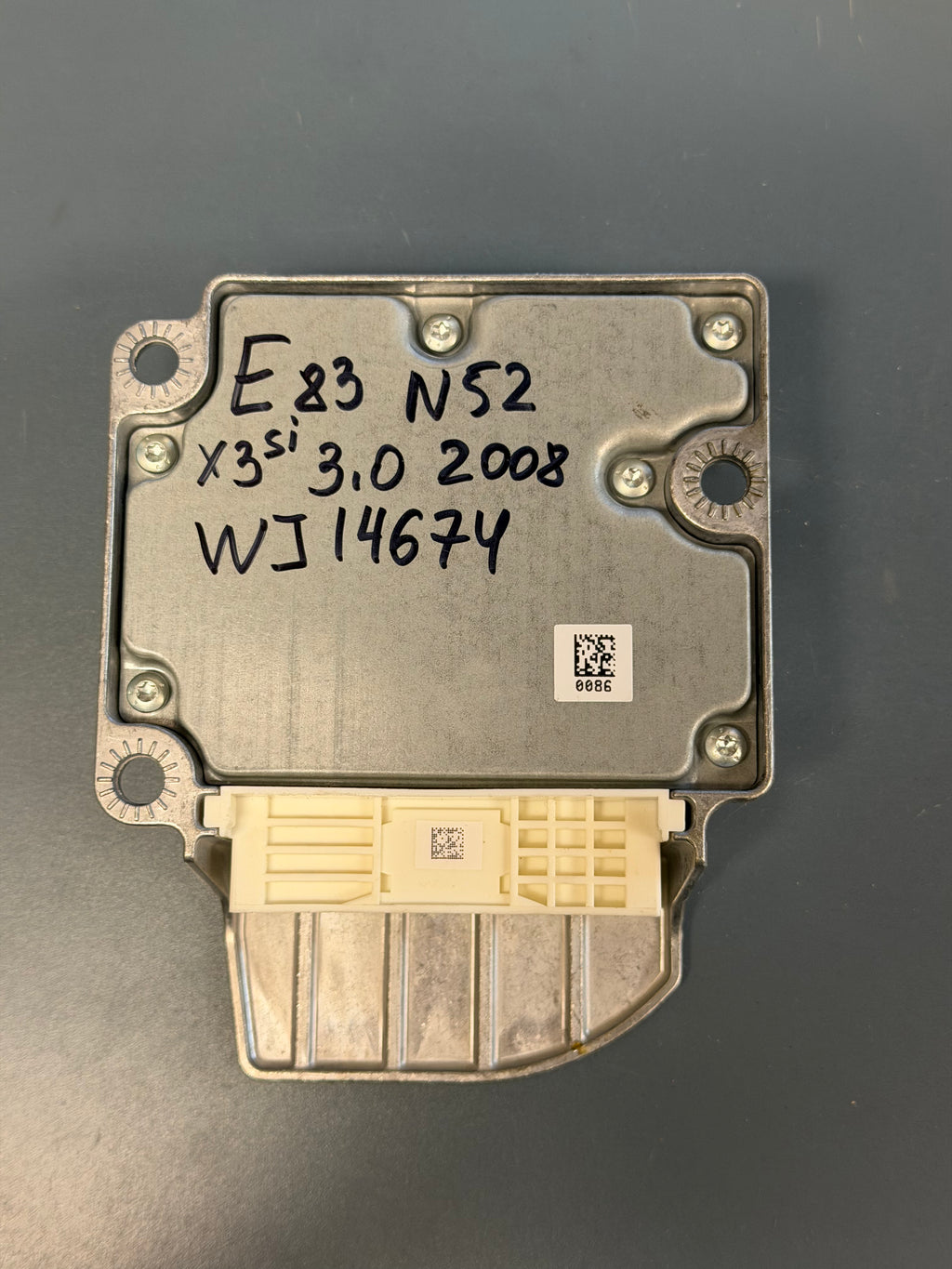 Airbag Control Module E83 3453791-01