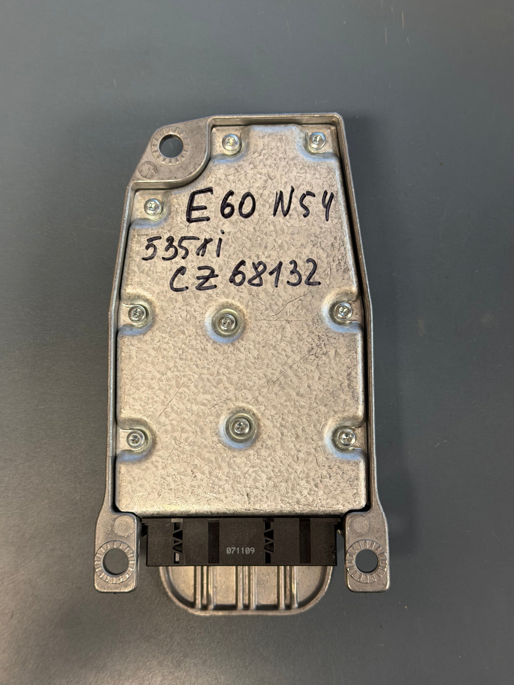 Airbag Control Module E60 9160557-01