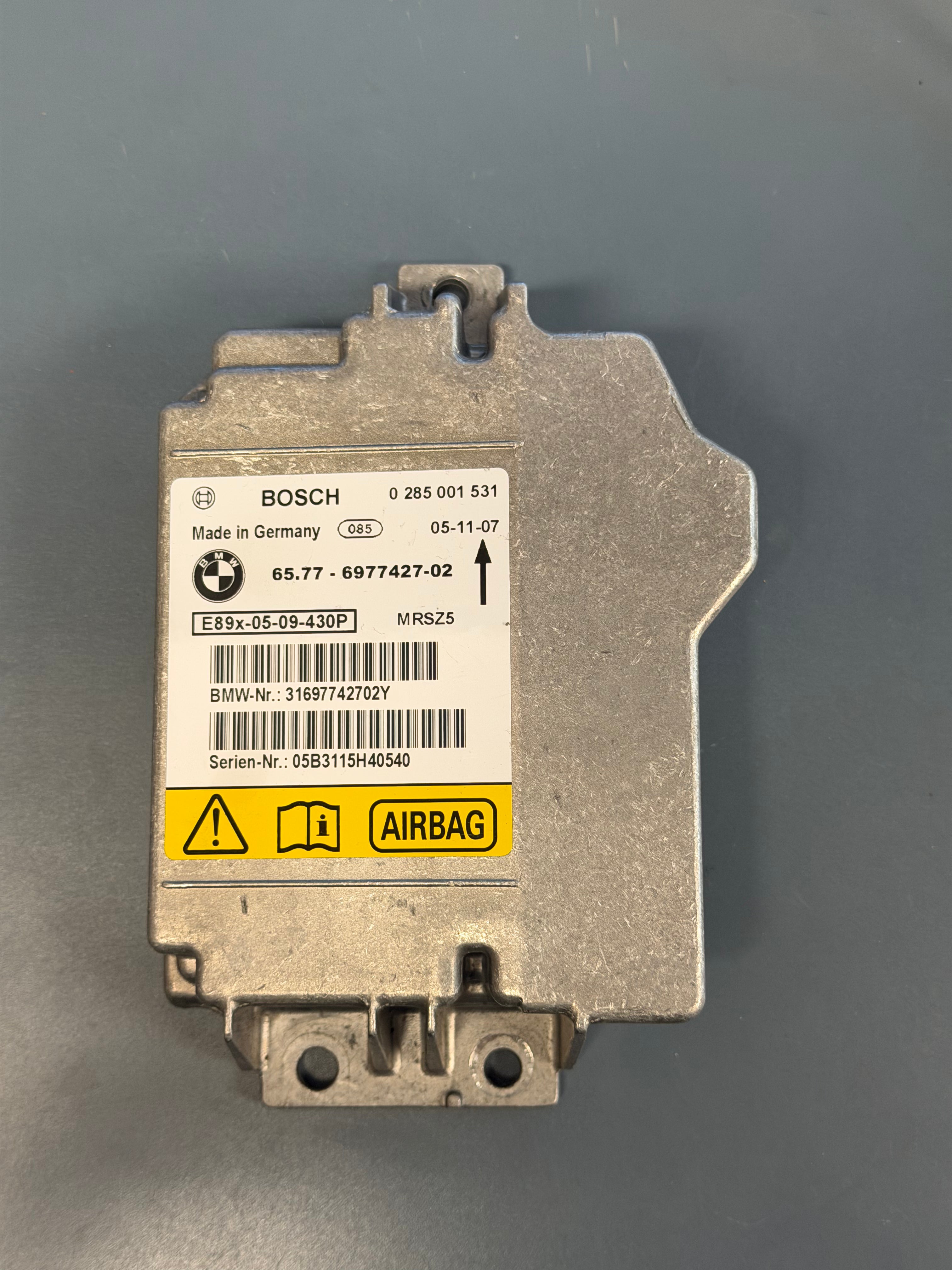 Airbag Control Module  E90 65776977427-02