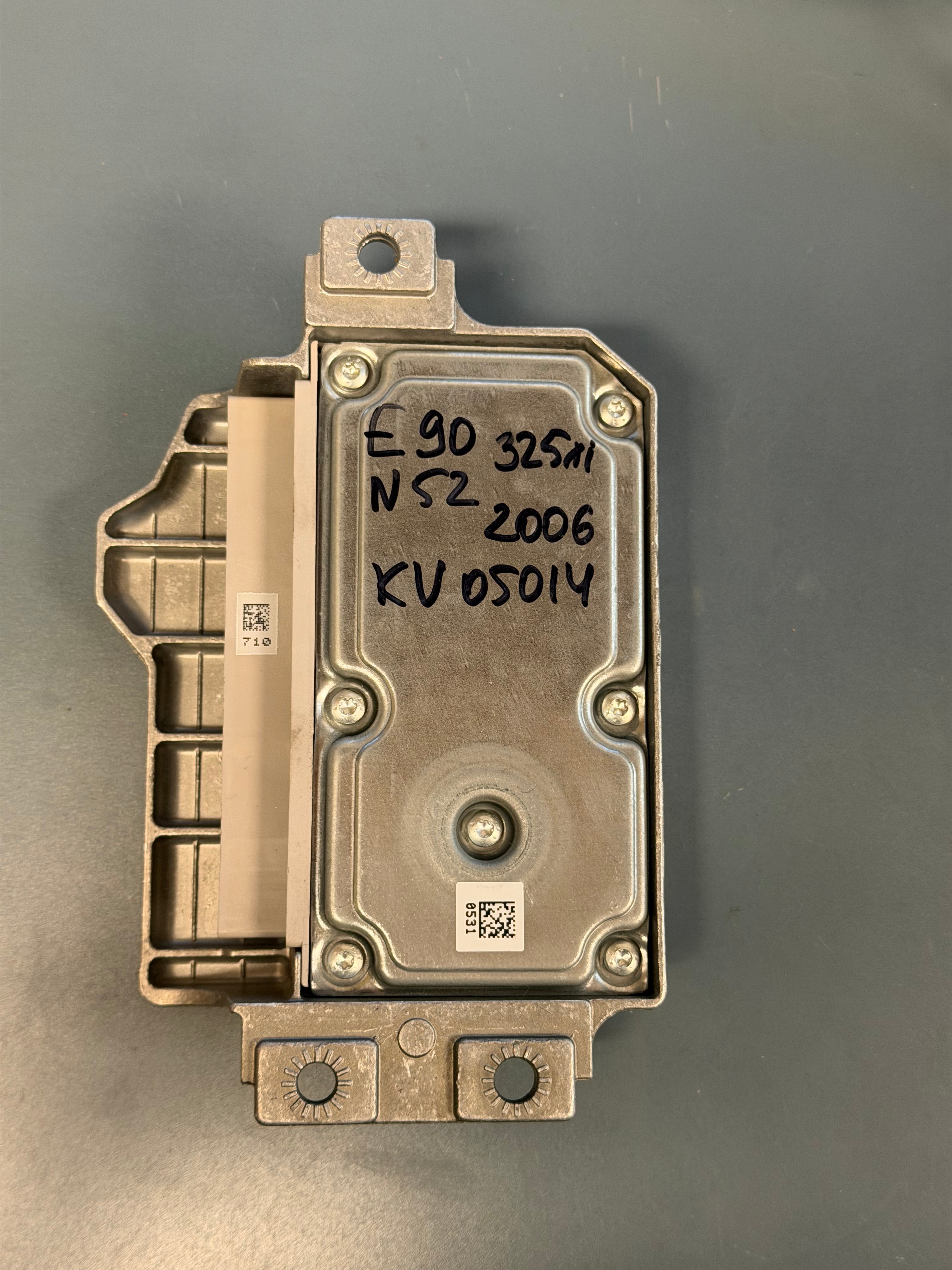 Airbag Control Module  E90 65776977427-02