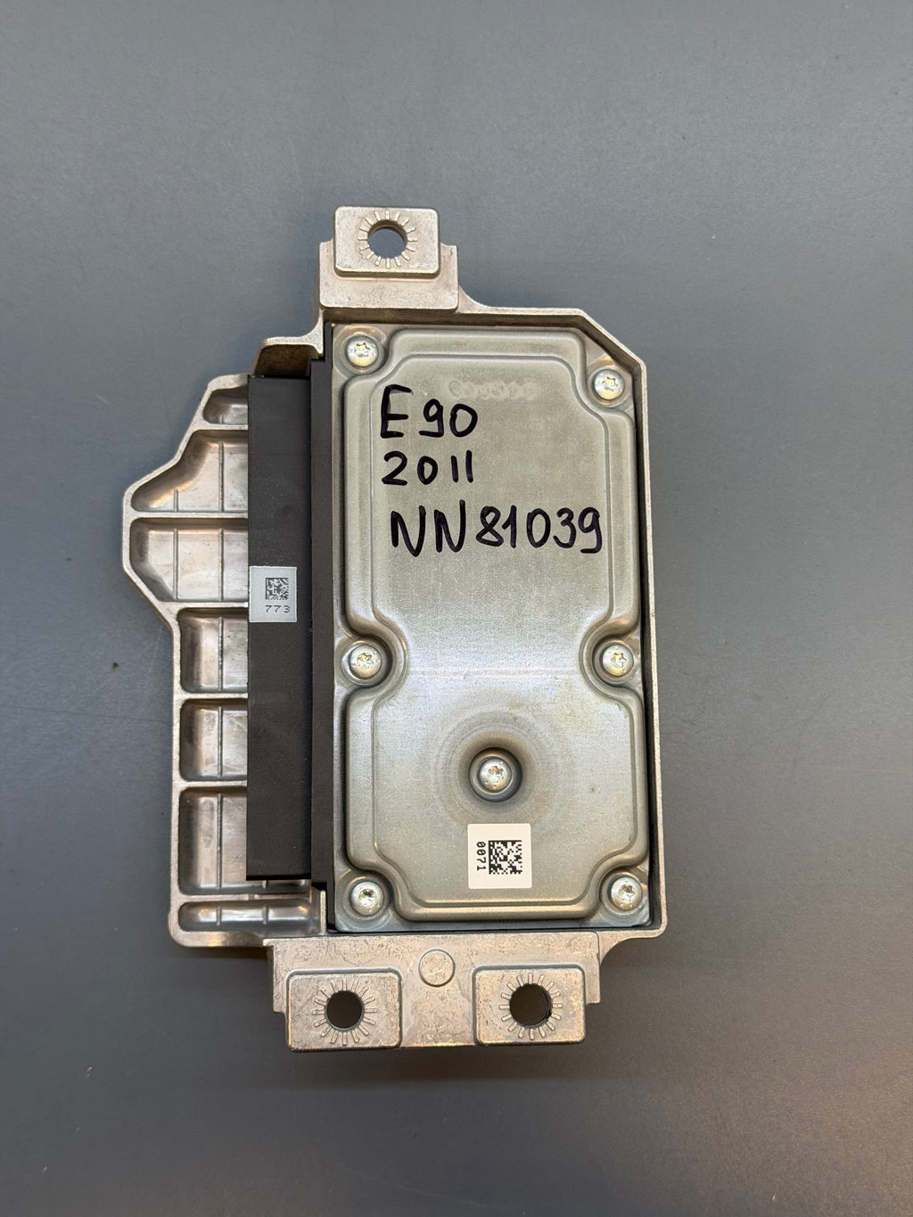 Airbag Control Module E90 9184433-02