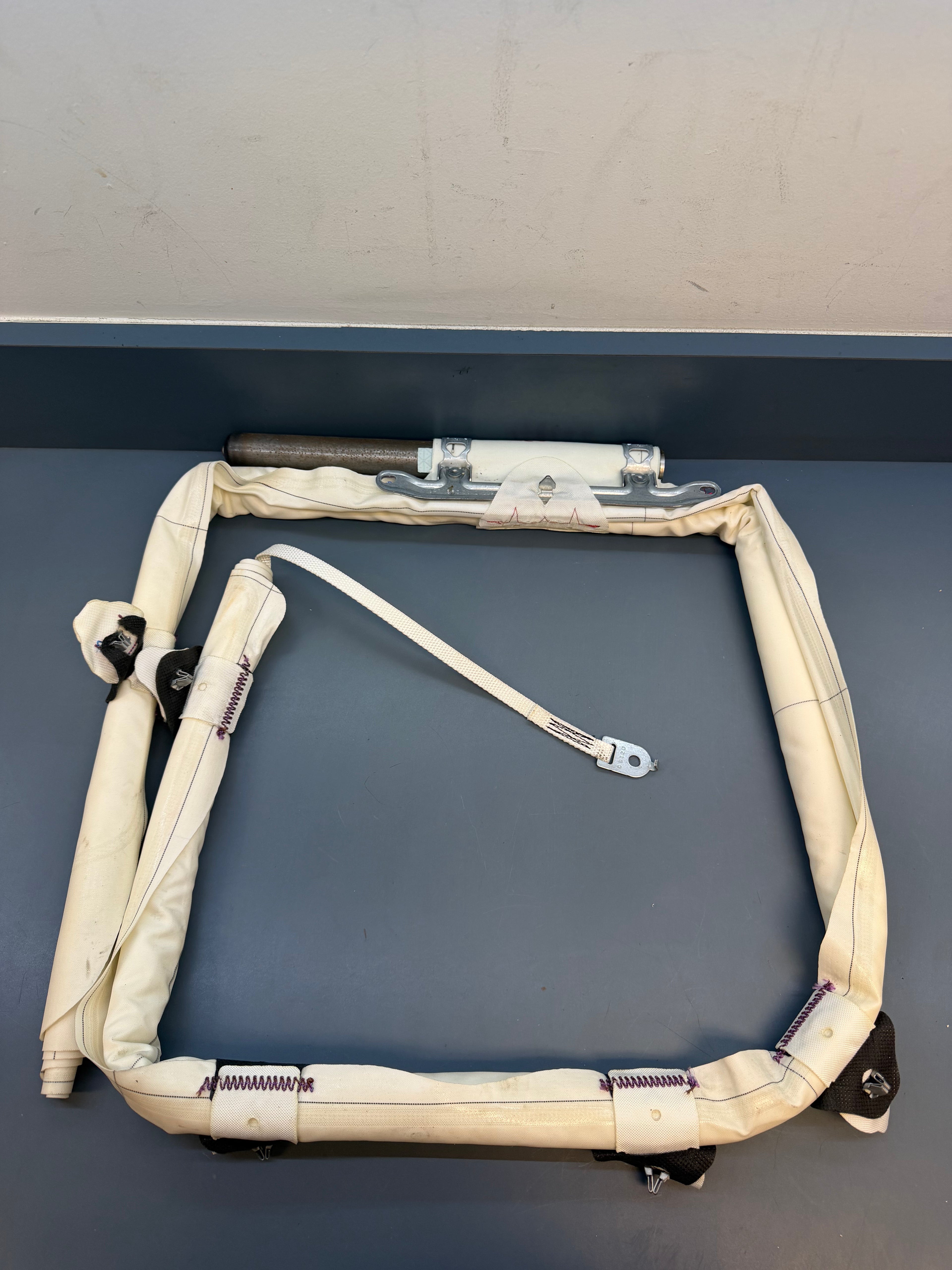 BMW F30 Right side Curtain Airbag 7239374