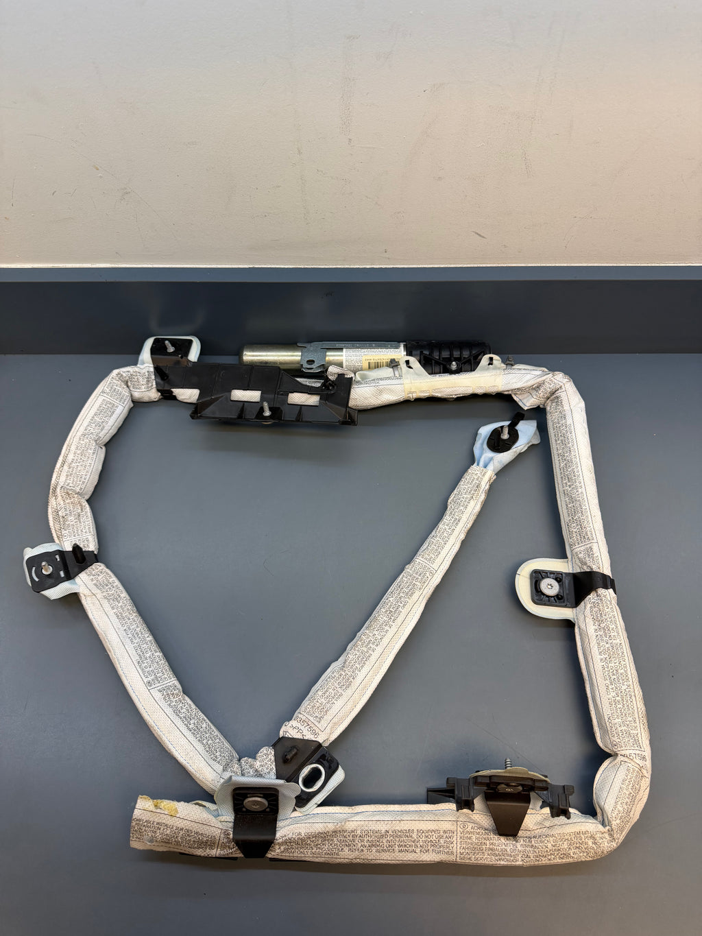 BMW E90 Left side Curtain Airbag 84696664503H