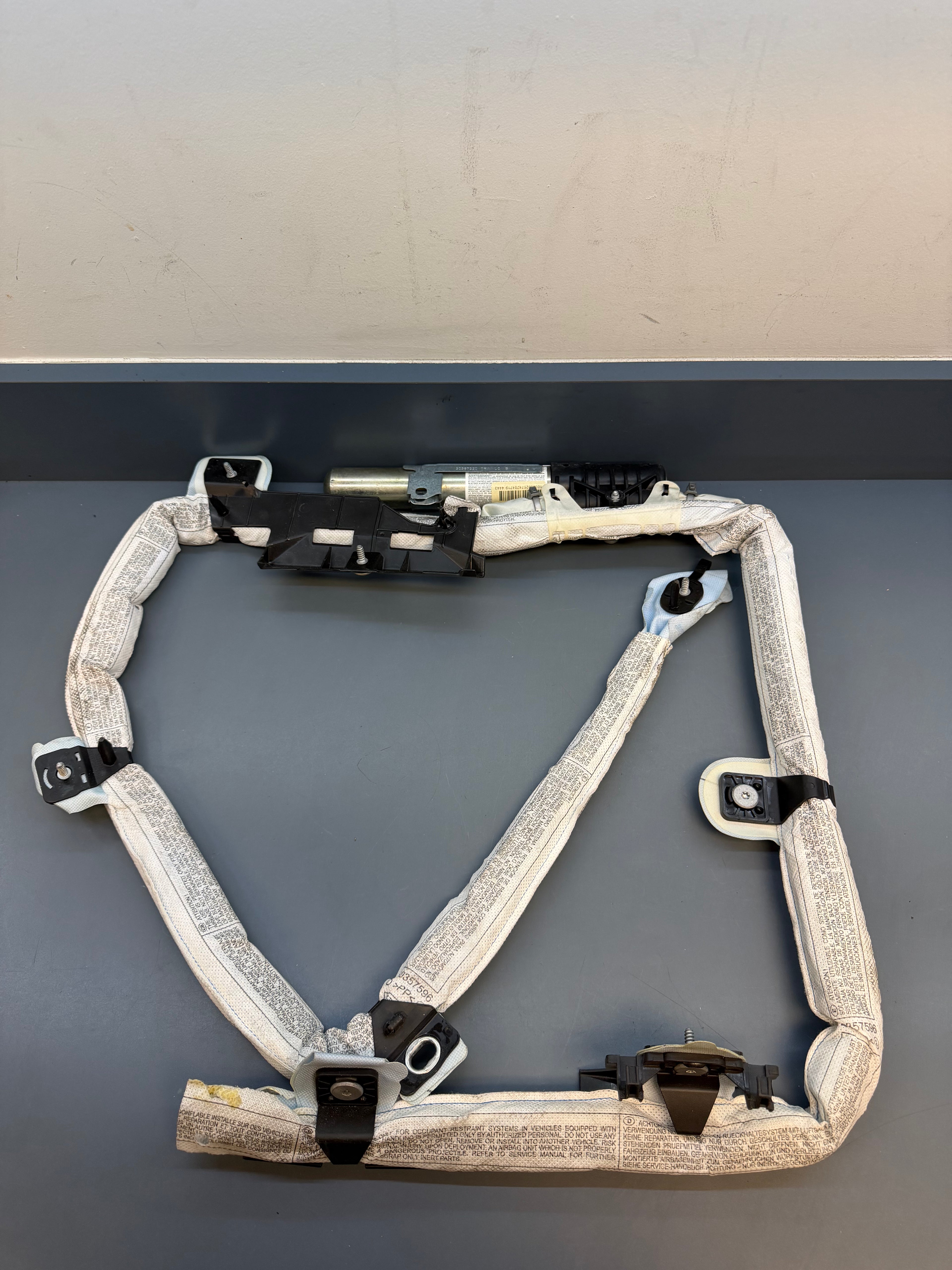 BMW E90 Left side Curtain Airbag 84696664503H
