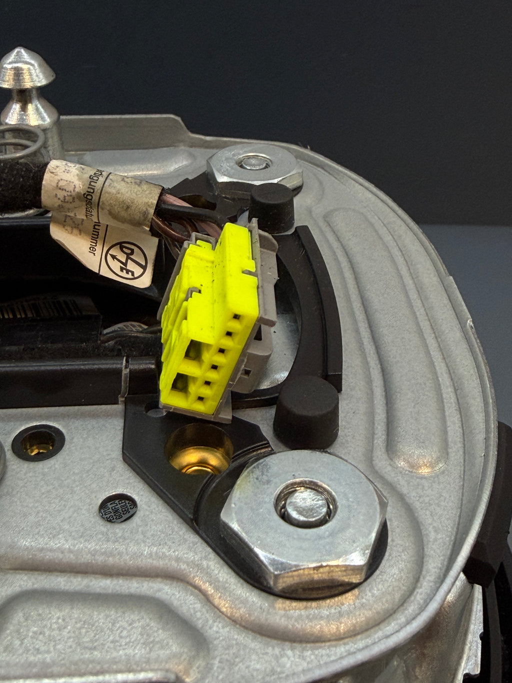 BMW E90 Steering Wheel Airbag 3367798320V
