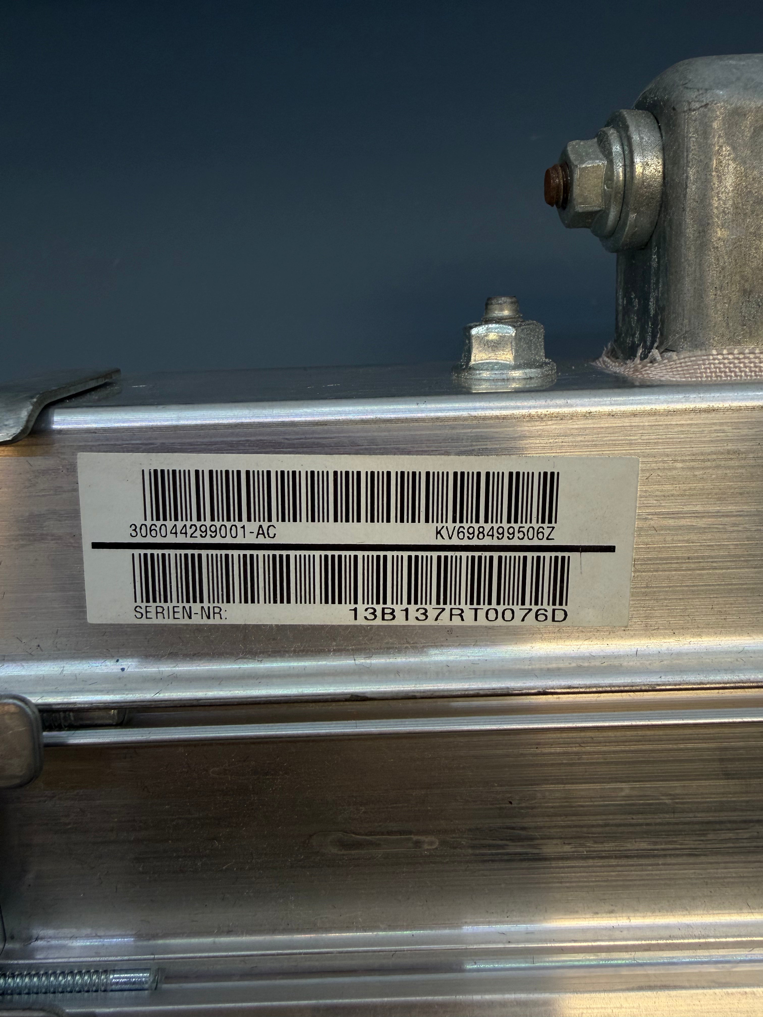 BMW E88 Right side Knees Airbag KV698499506Z