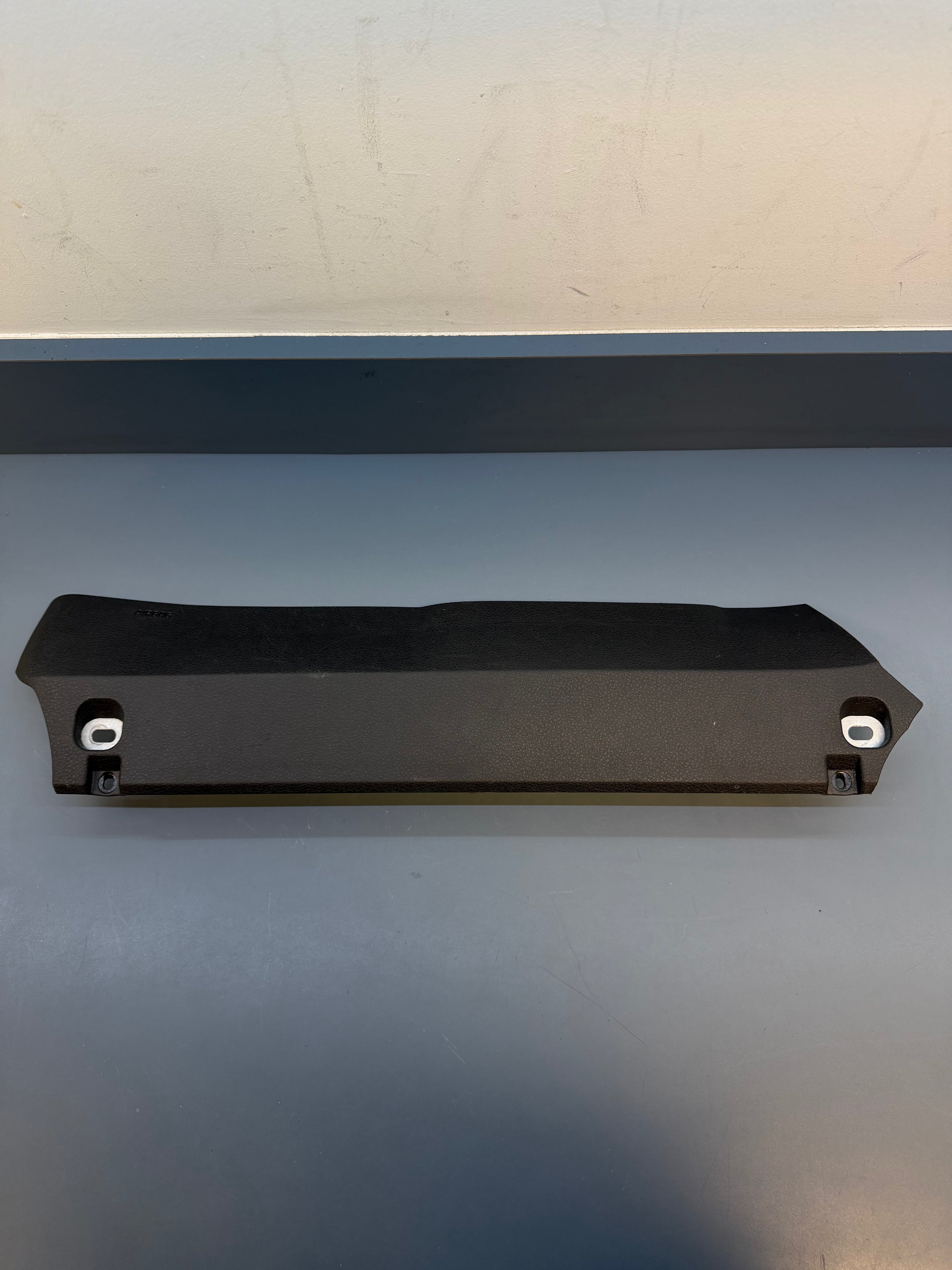 BMW F02 Right side Knees Airbag  KU917627607