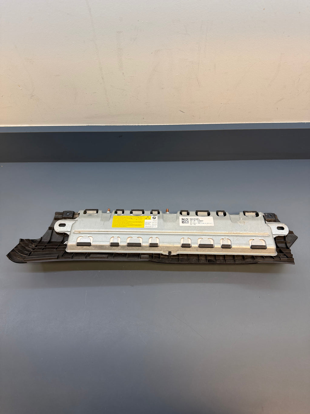 BMW F02 Right side Knees Airbag  KU917627607