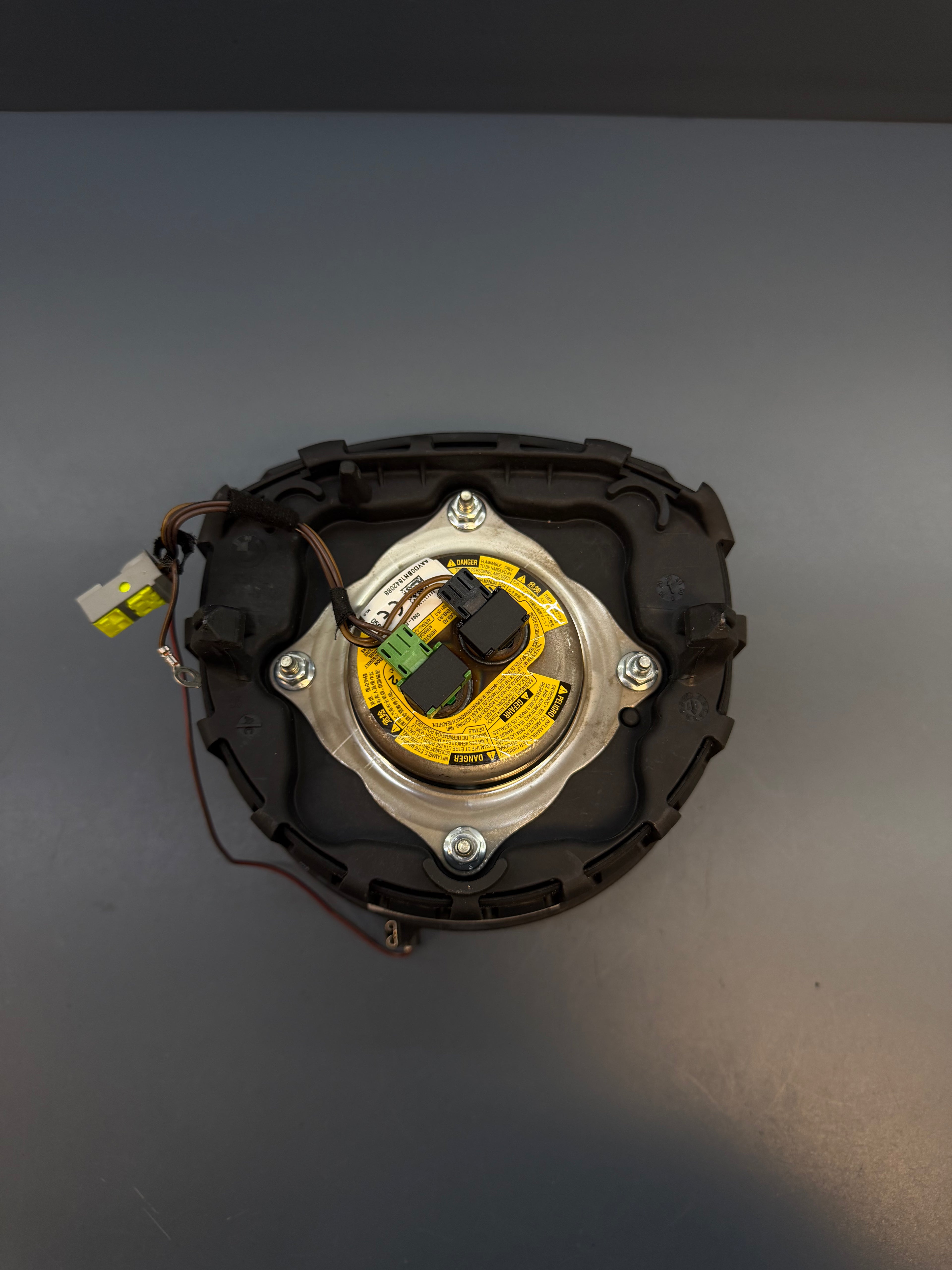 BMW E90 Steering Wheel Airbag 3051642