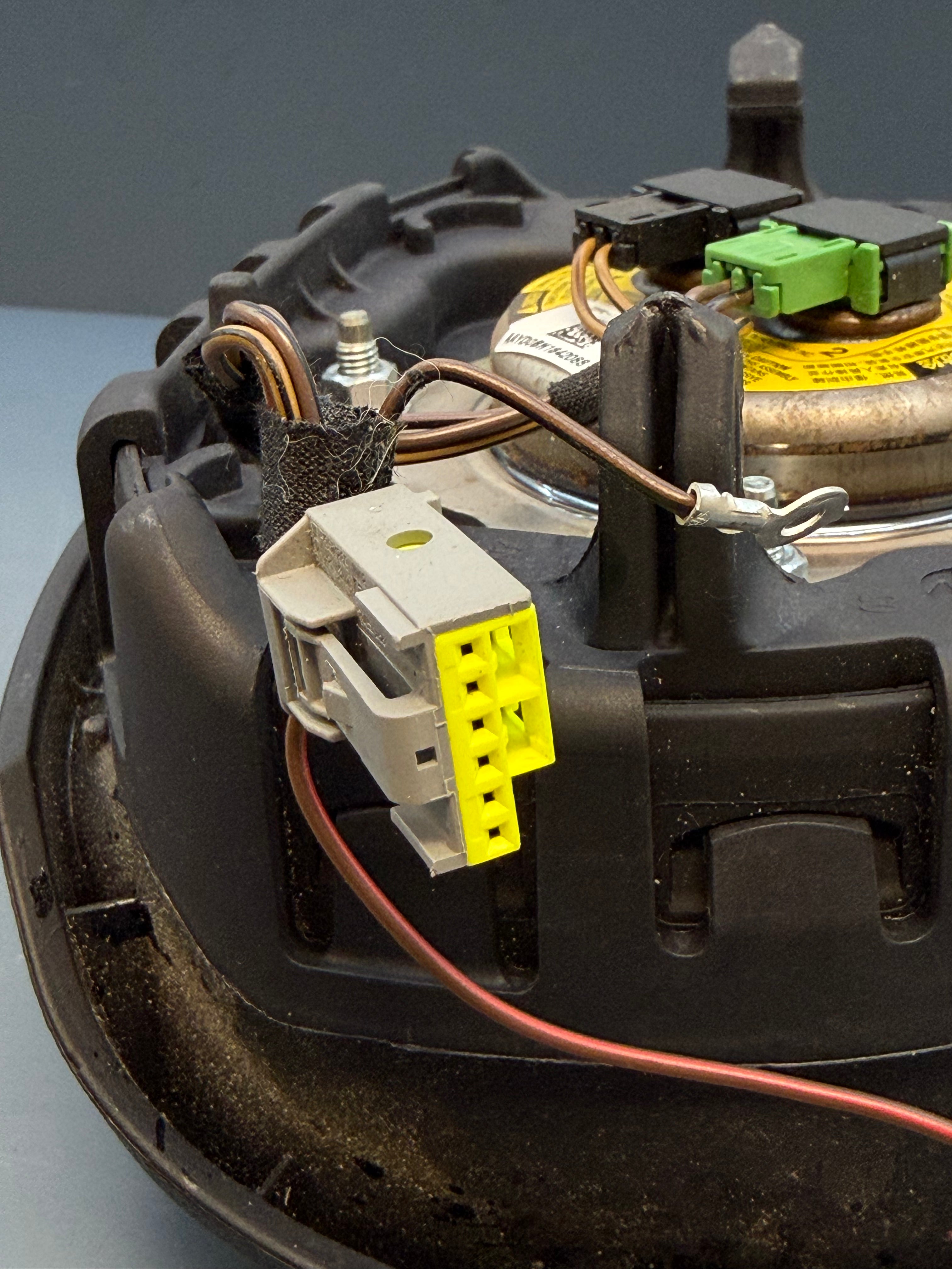 BMW E90 Steering Wheel Airbag 3051642