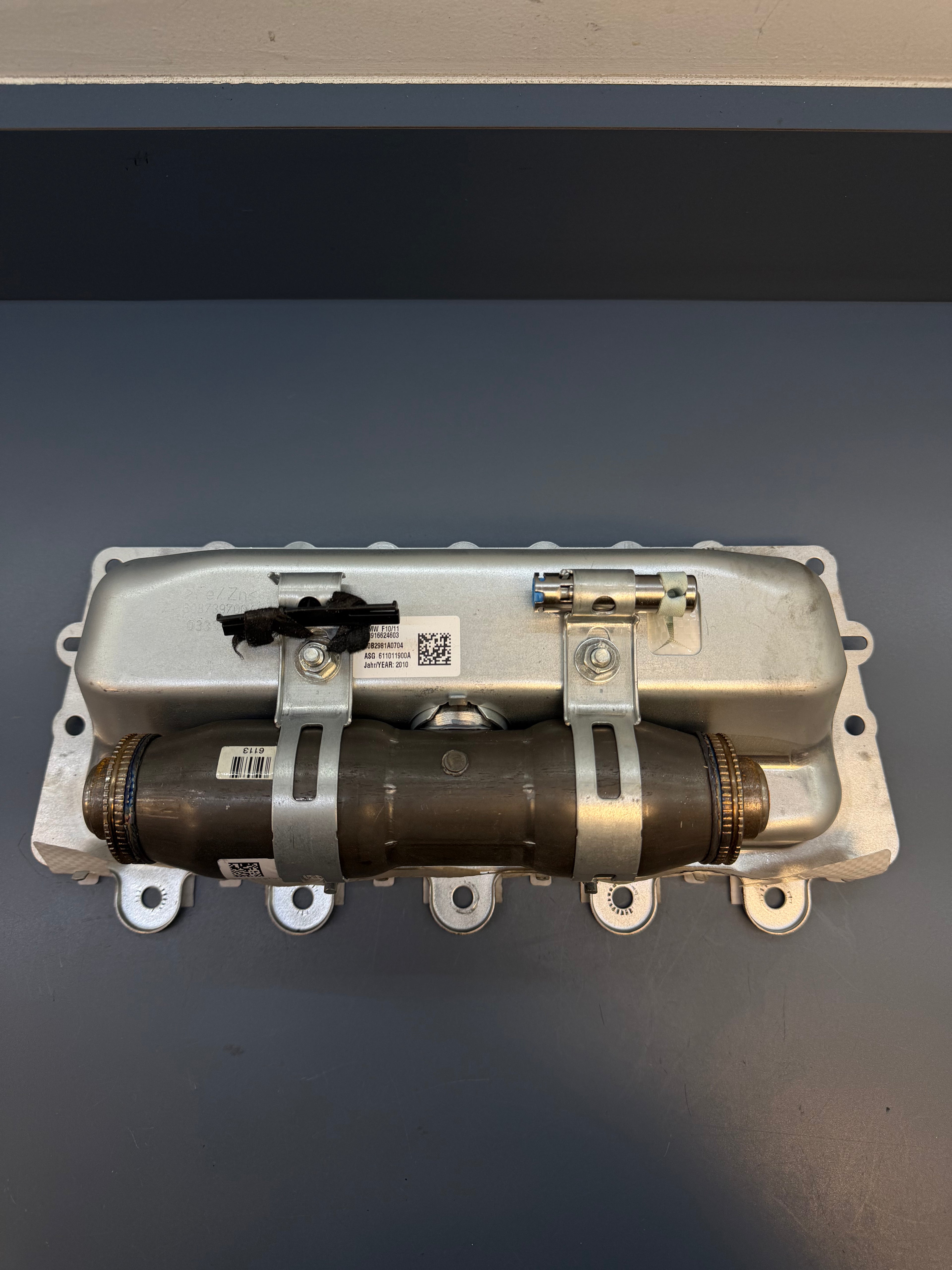 BMW F10 Right side Knees Airbag 39916624603