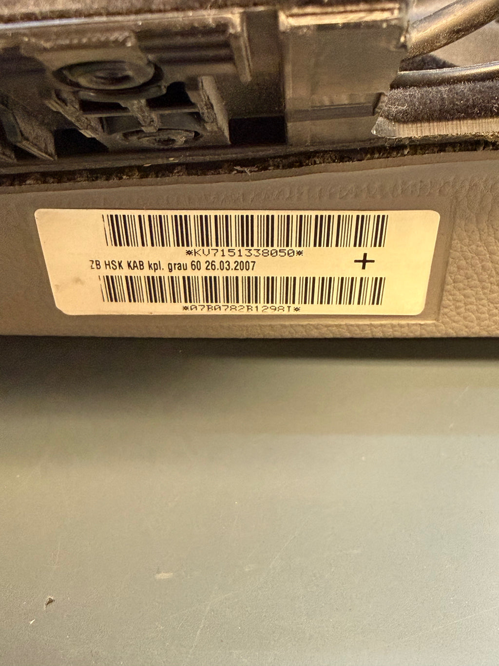 BMW E93 Right side Knees Airbag KV7151338050