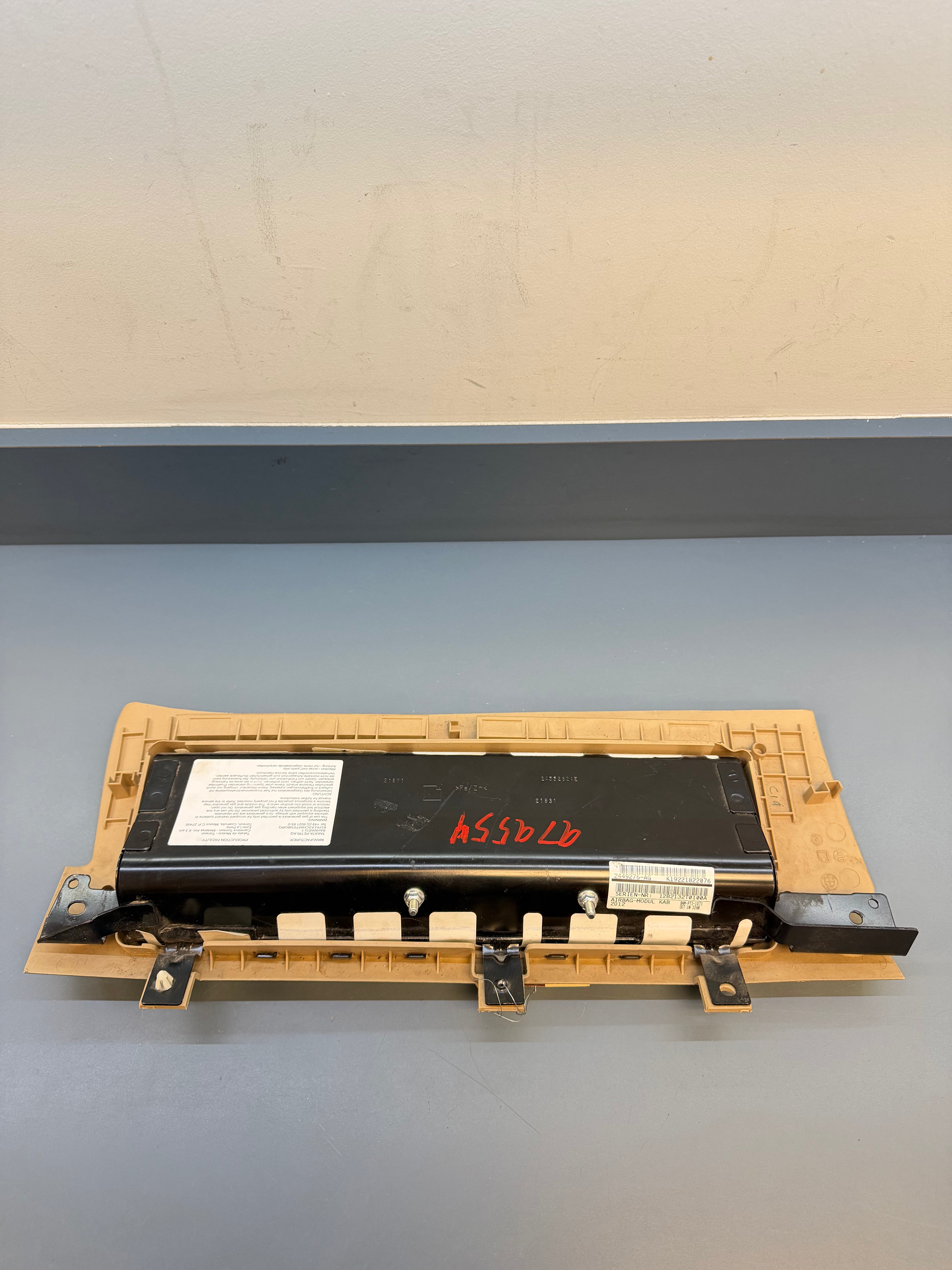 BMW F25 Left side Knees Airbag K19221822076