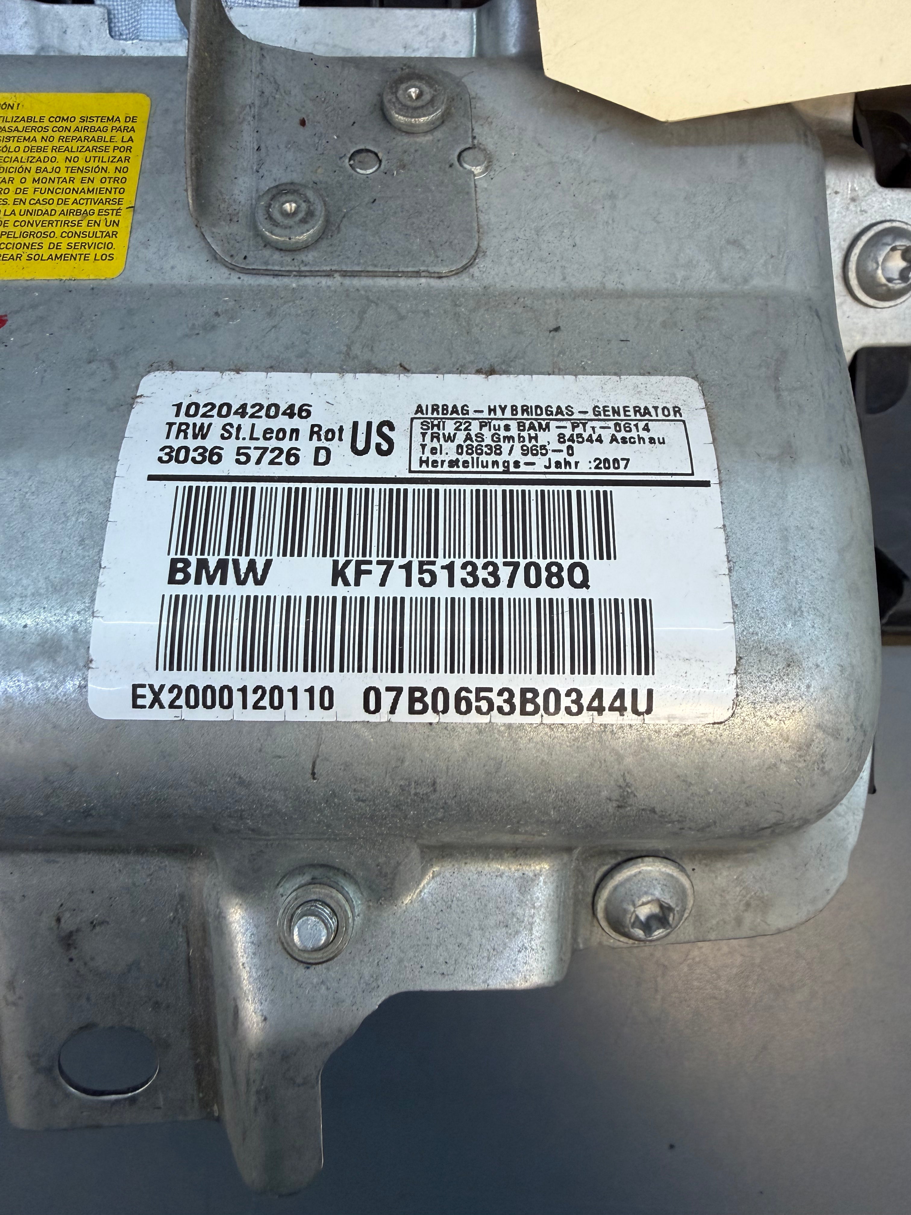 BMW E93 Left side Knees Airbag KF715133708Q