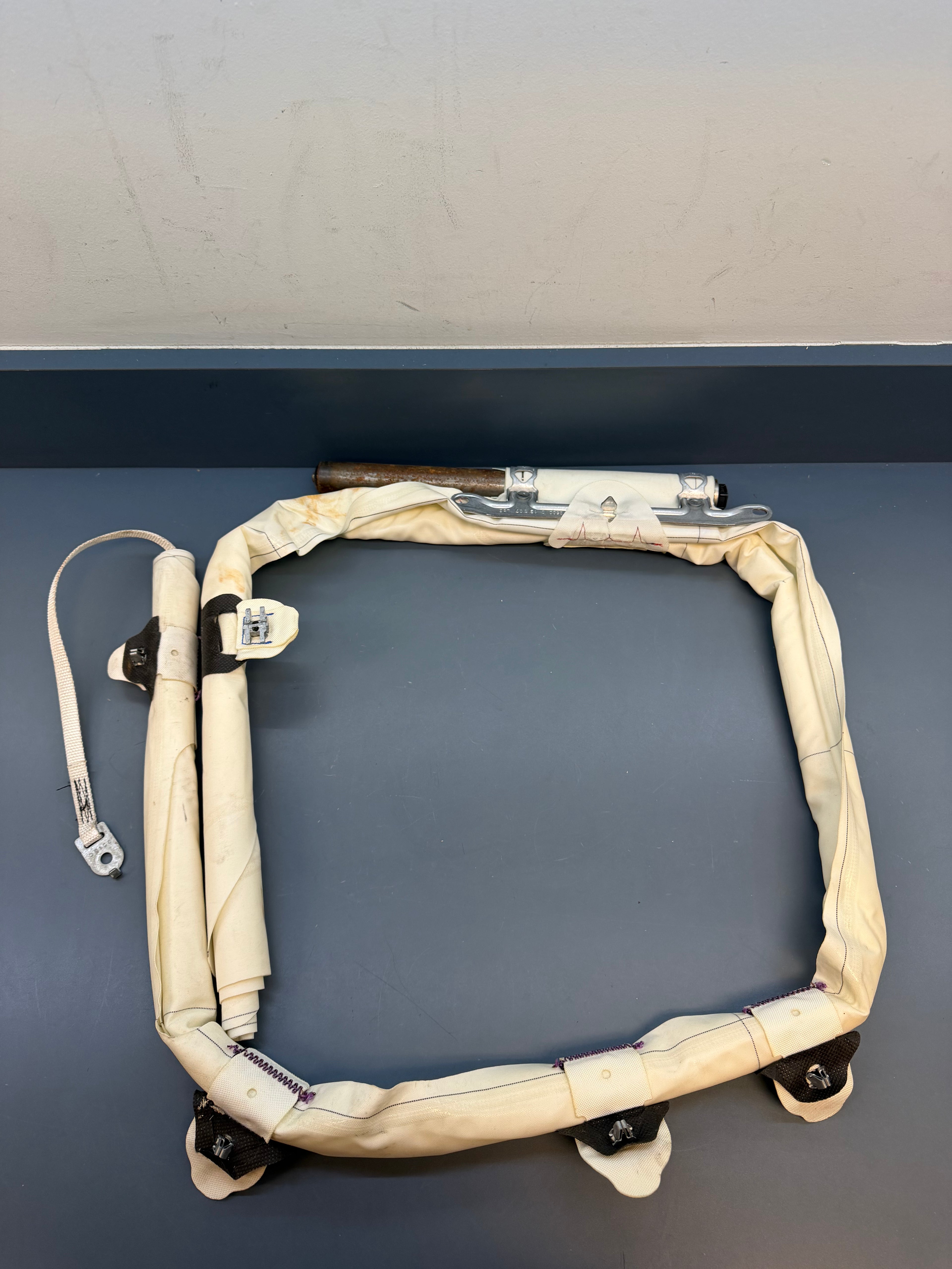 BMW F30 Right side Curtain Airbag 7239374-08