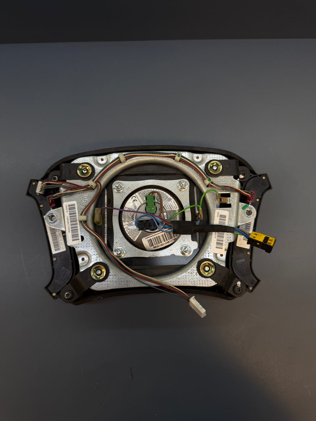 BMW E46 Steering Wheel Airbag square 33675789307E