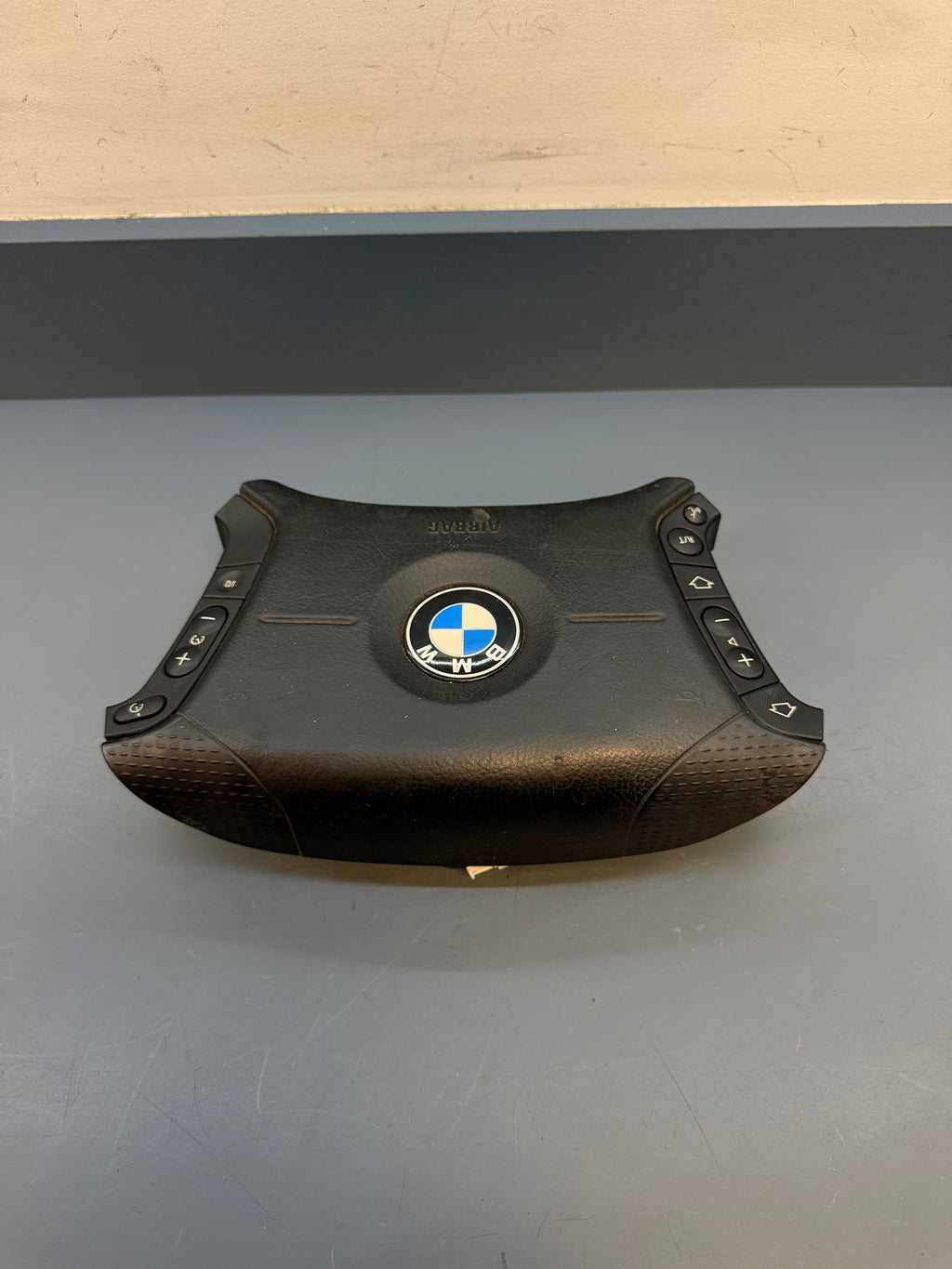 BMW E46 Steering Wheel Airbag square 33675789308H