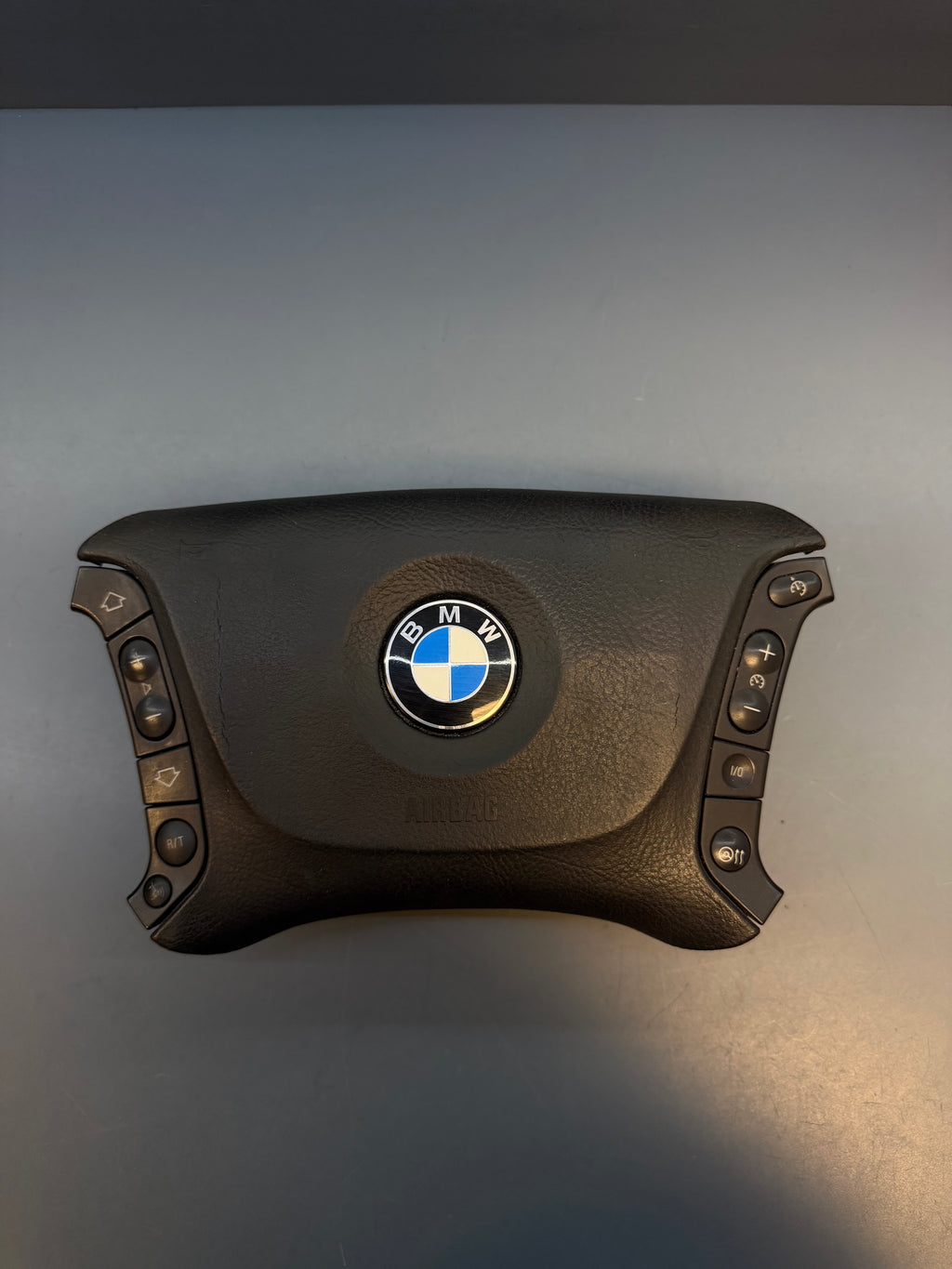 BMW E39 530i 2002 Steering Wheel Airbag square 33675374501